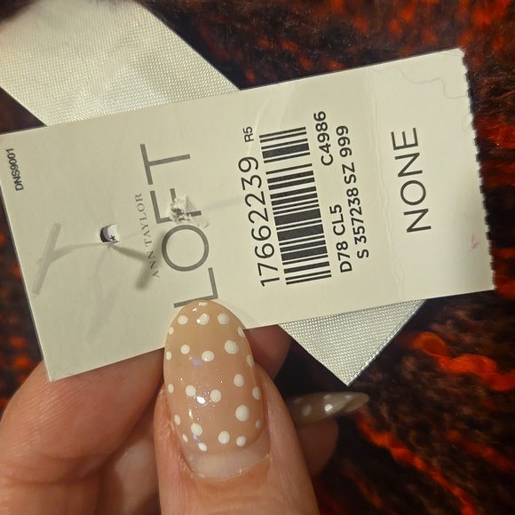 New Ann Taylor LOFT Oversized Fringed Edge Scarf - Picture 4 of 8